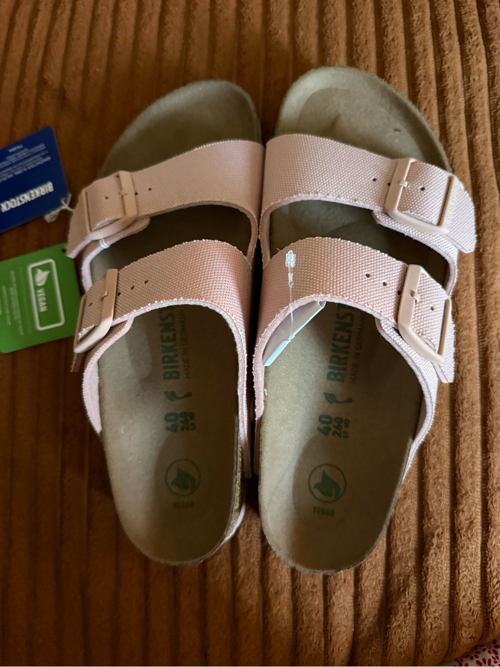 Birkenstock Arizona Women Two-Strap Vegan Sandals in Pale Pink